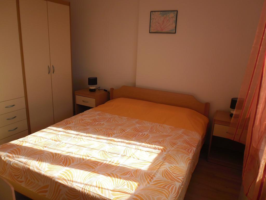 Apartments Mb Πούλα Δωμάτιο φωτογραφία
