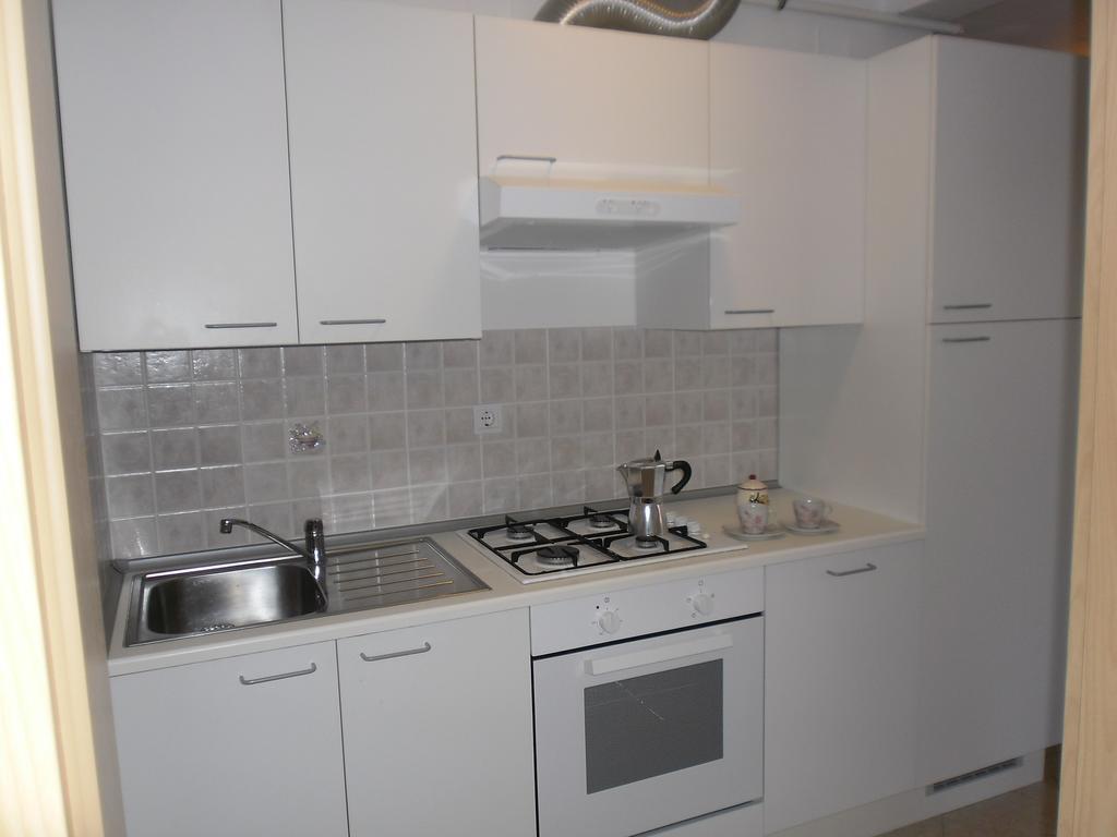 Apartments Mb Πούλα Δωμάτιο φωτογραφία